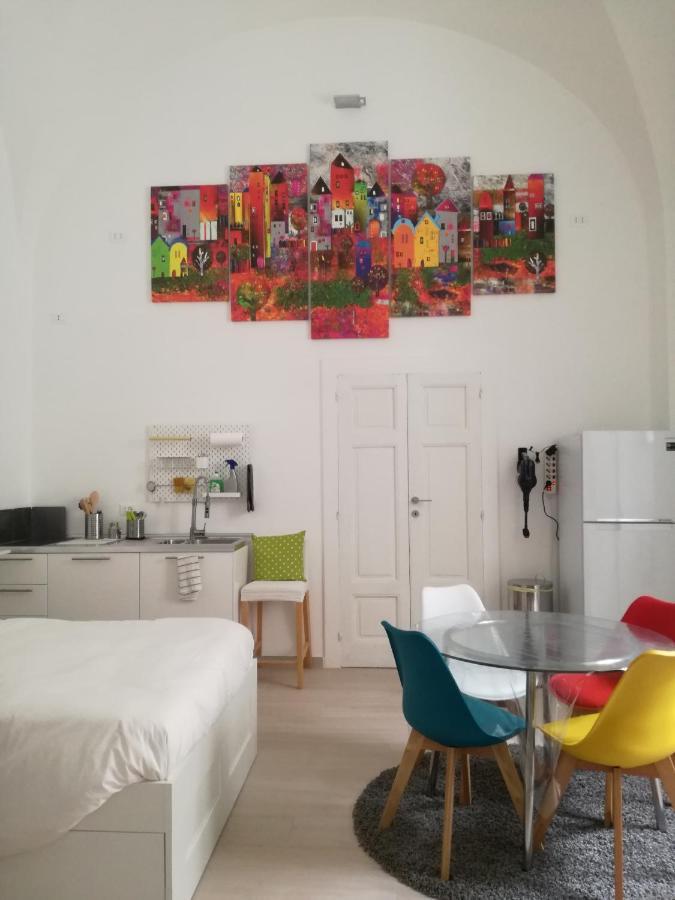 Ferienwohnung House Of Colors Bari Exterior foto